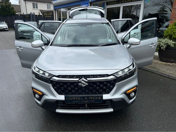 Suzuki S-CROSS 2024