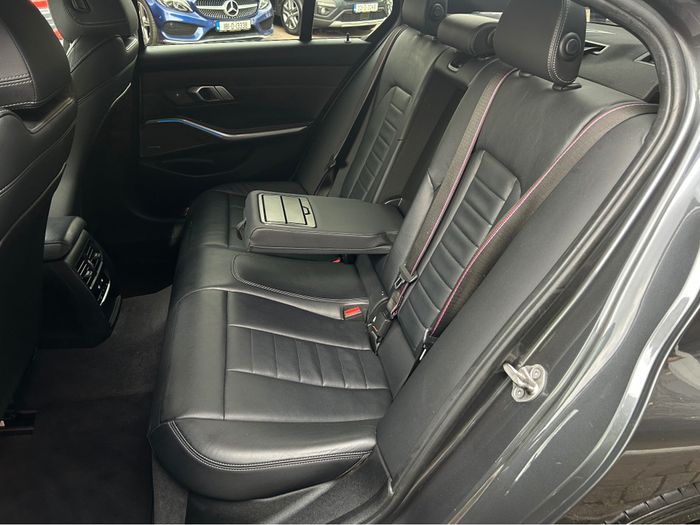 BMW 3 Series 2021