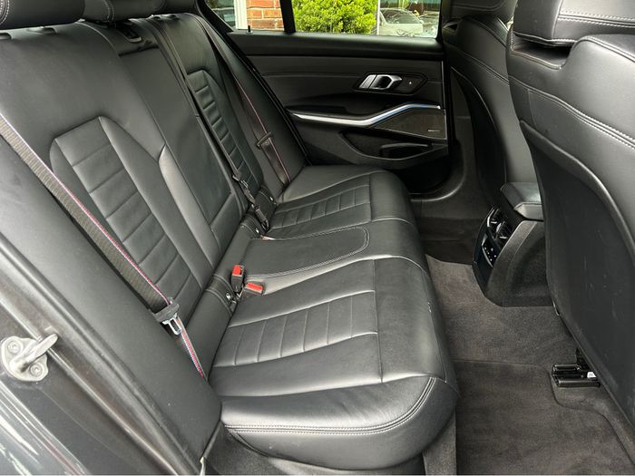 BMW 3 Series 2021