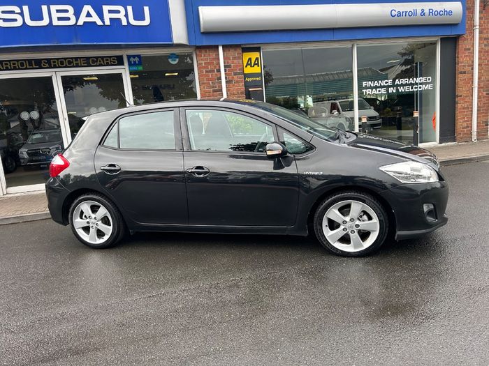 Toyota Auris 2011