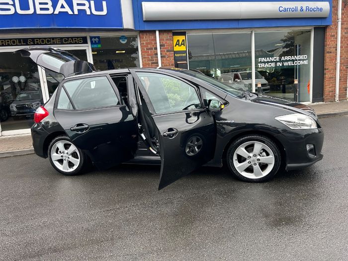 Toyota Auris 2011