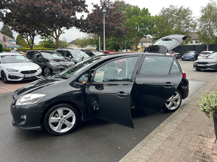Toyota Auris 2011