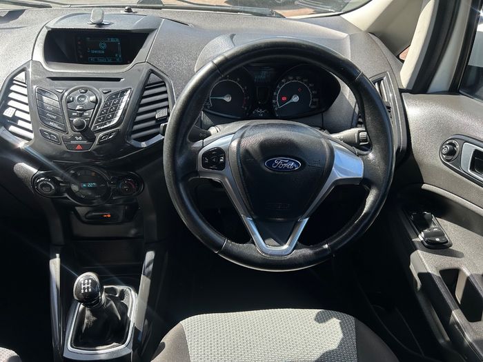Ford EcoSport 2015