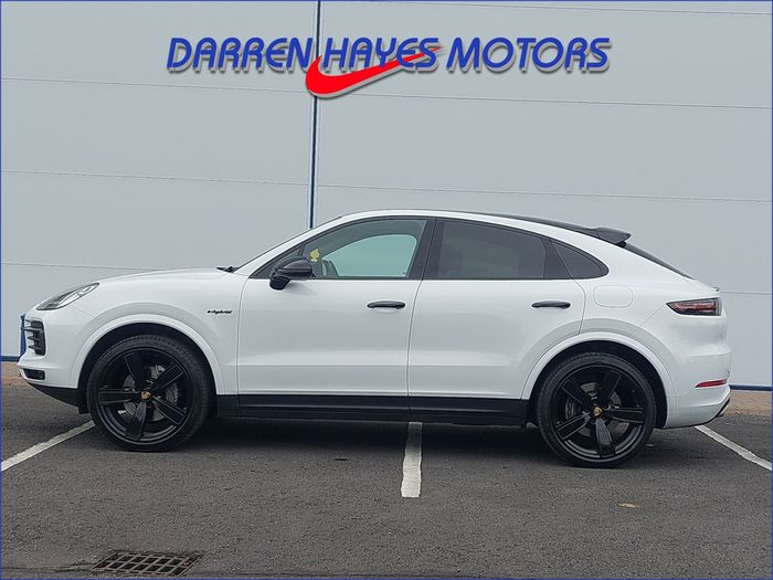 Porsche Cayenne 2021