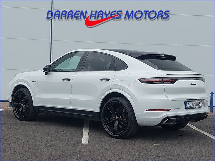 Porsche Cayenne 2021