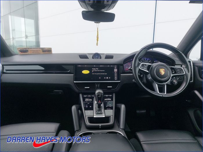 Porsche Cayenne 2021