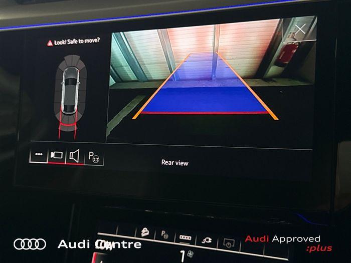 Audi Q8 2023