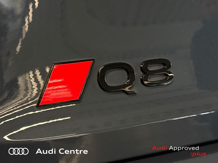 Audi Q8 2023