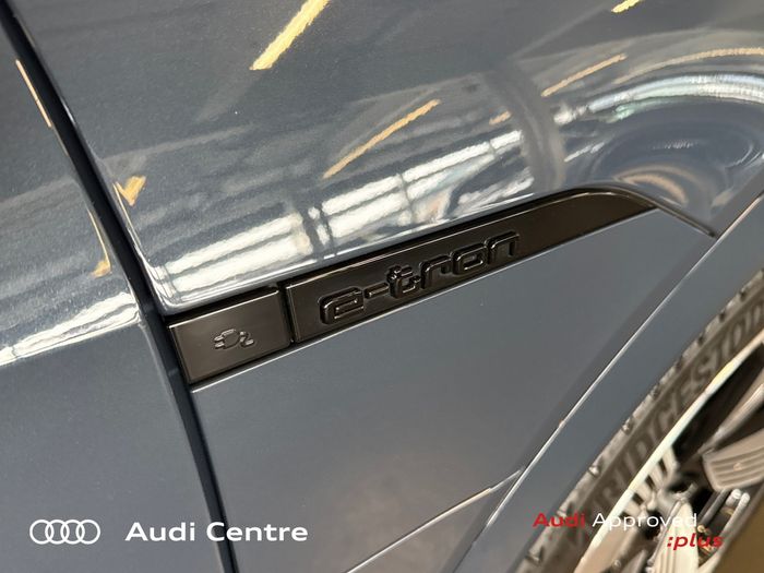 Audi Q8 2023