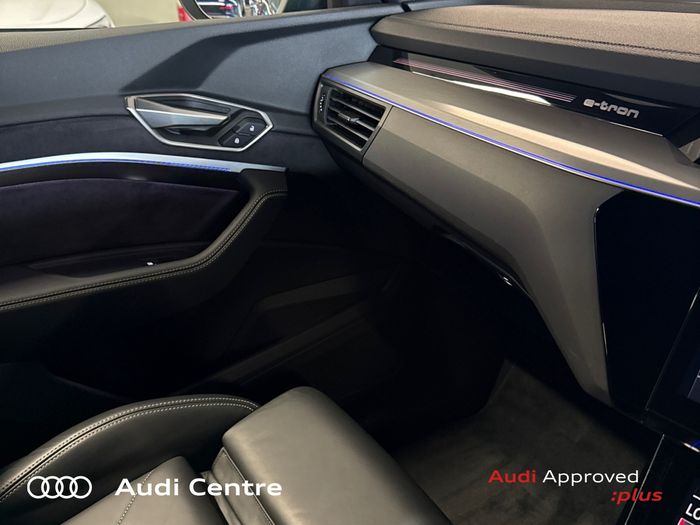 Audi Q8 2023
