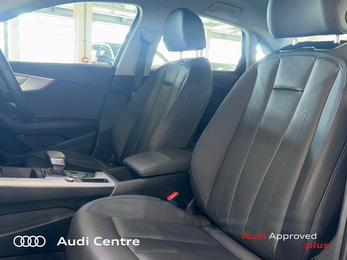 Audi A4 2023