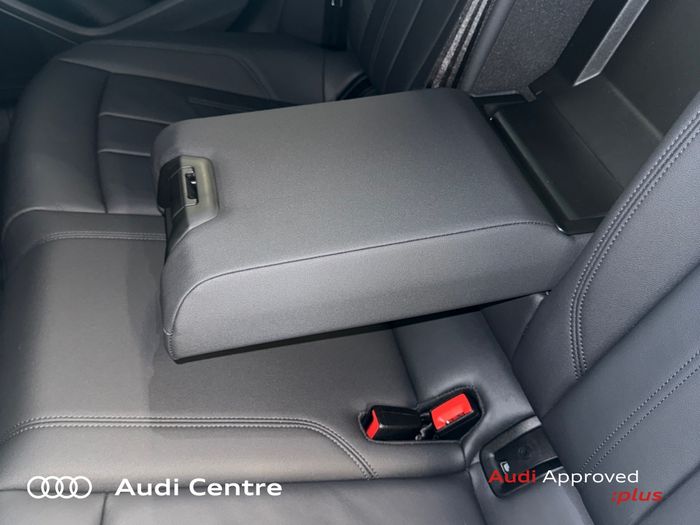 Audi A4 2023