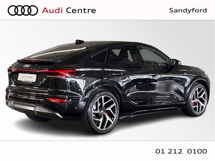 Audi Q6 e-tron 2026