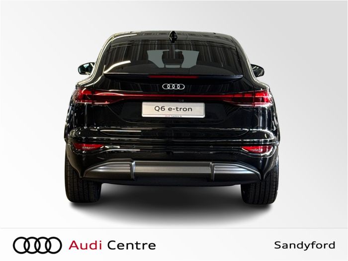 Audi Q6 e-tron 2026