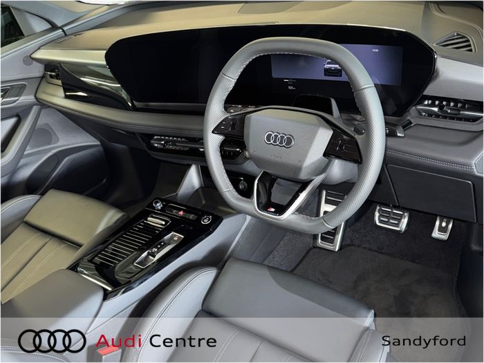 Audi Q6 e-tron 2026
