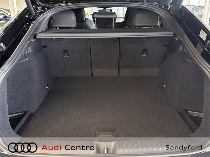 Audi Q6 e-tron 2026