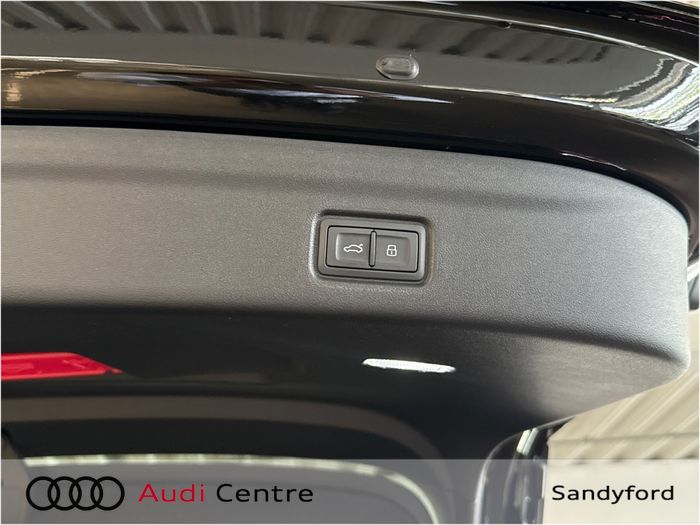 Audi Q6 e-tron 2026