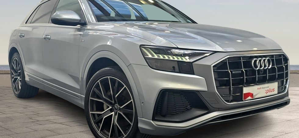 Audi Q8 2023