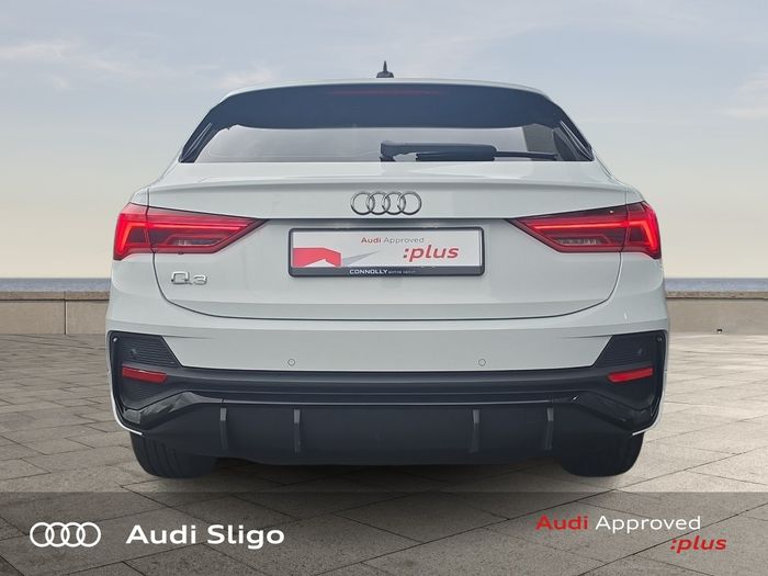 Audi Q3 2021