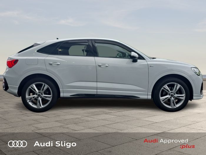 Audi Q3 2021