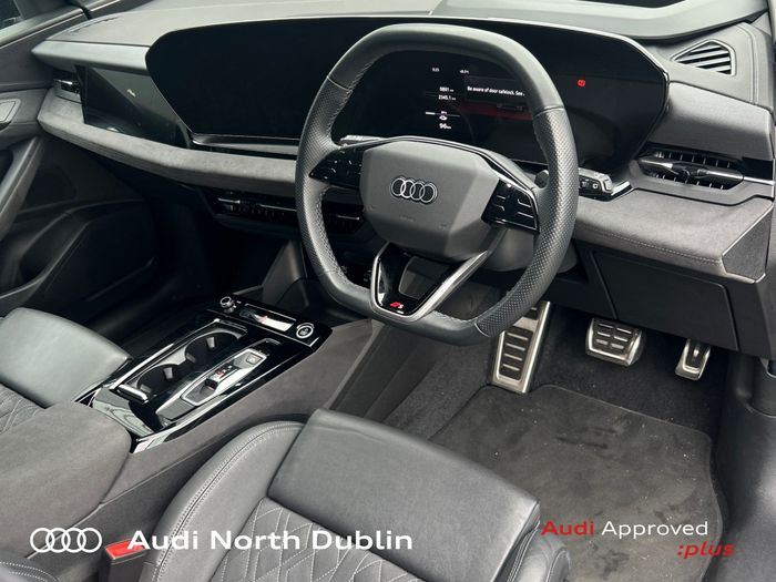 Audi Q6 e-tron 2024