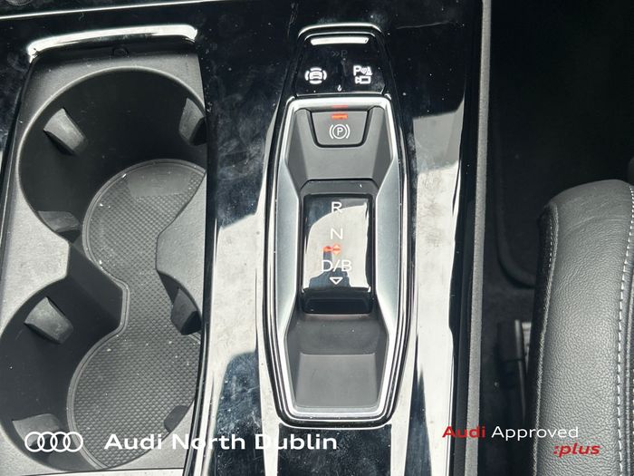 Audi Q6 e-tron 2024