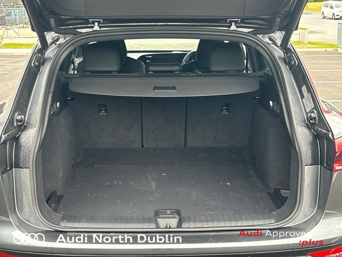 Audi Q6 e-tron 2024