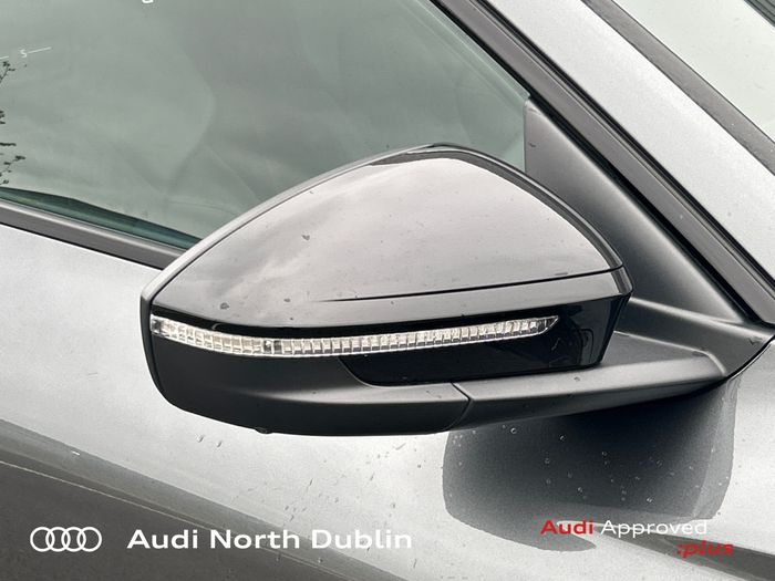 Audi Q6 e-tron 2024