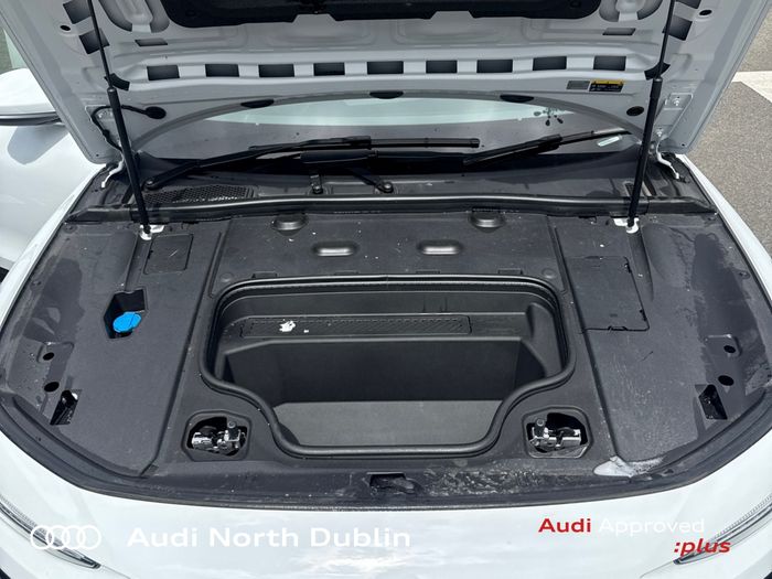 Audi A6 Avant e-tron 2025
