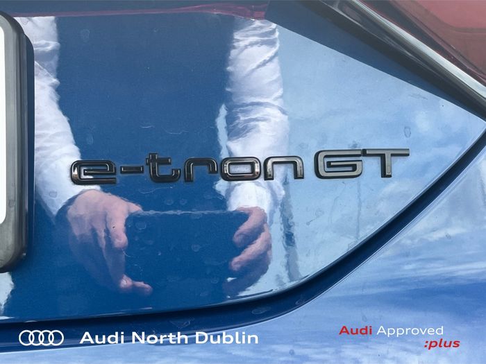 Audi RS e-tron GT 2024