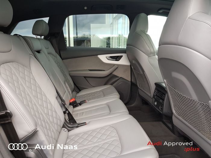 Audi Q7 2023