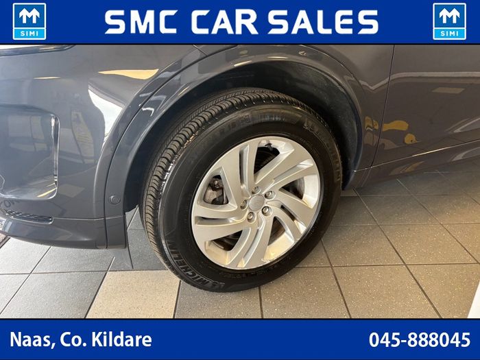 Land Rover Discovery Sport 2024