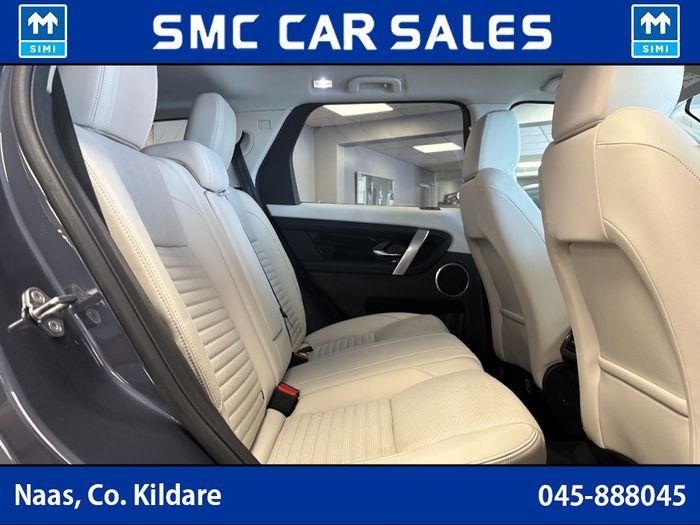 Land Rover Discovery Sport 2024