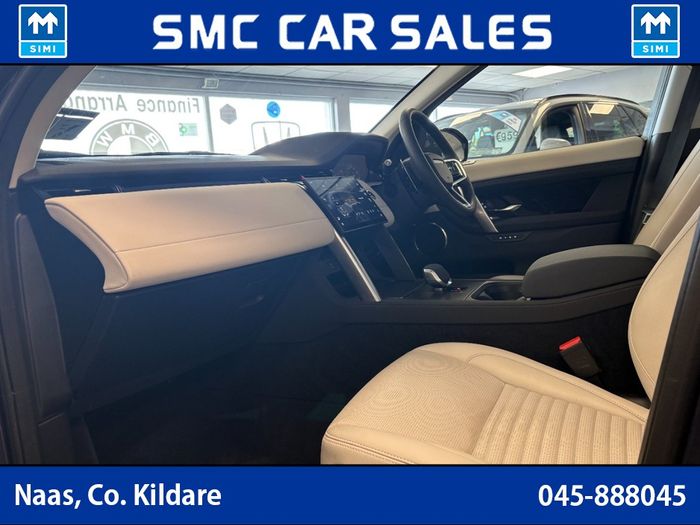Land Rover Discovery Sport 2024