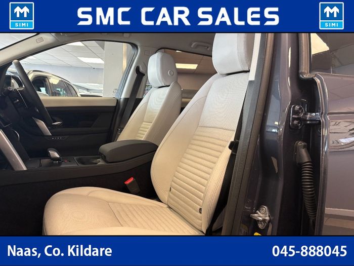 Land Rover Discovery Sport 2024