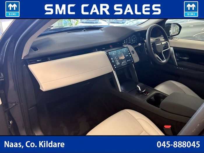 Land Rover Discovery Sport 2024