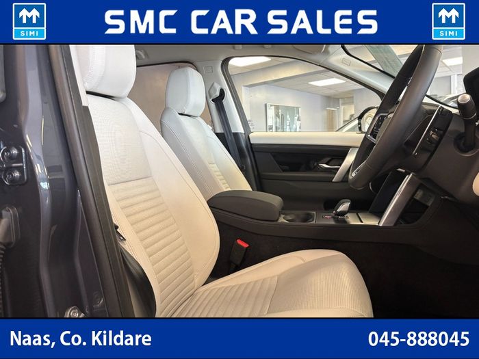 Land Rover Discovery Sport 2024