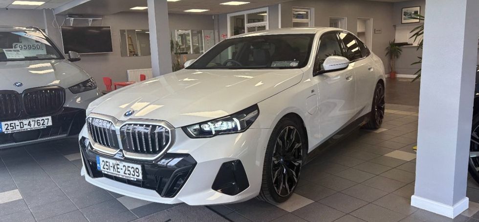 BMW 5 Series 2025