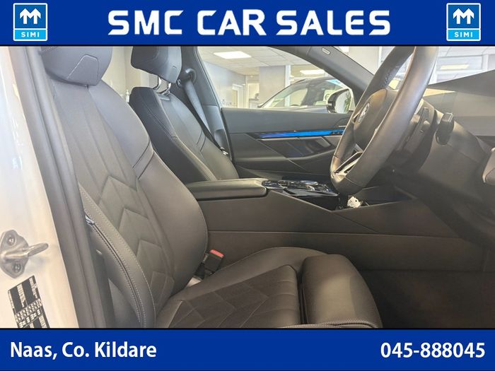 BMW 5 Series 2025