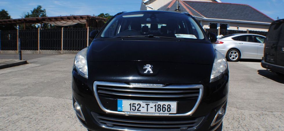 Peugeot 5008 2015