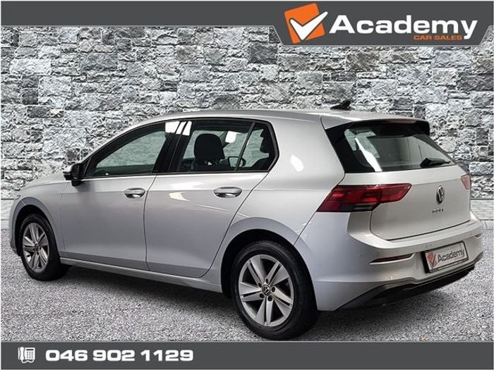 Volkswagen Golf 2024
