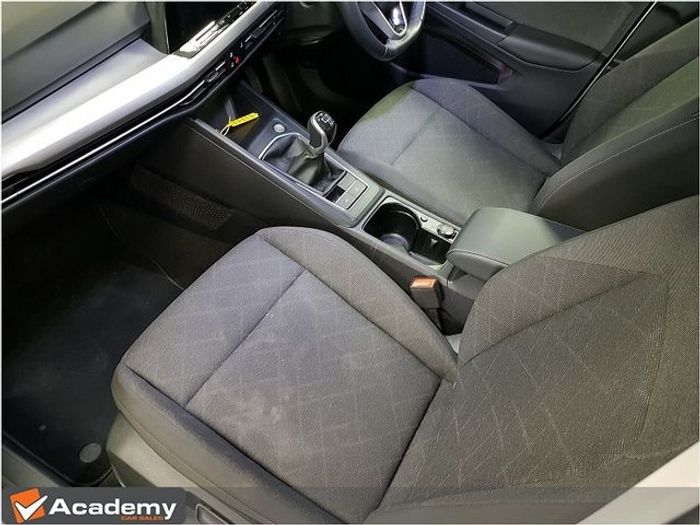 Volkswagen Golf 2024