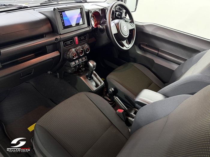 Suzuki Jimny 2025