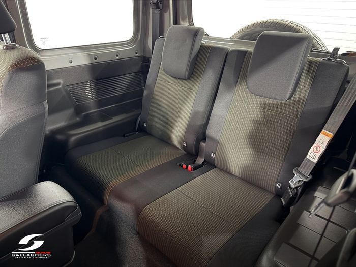 Suzuki Jimny 2025