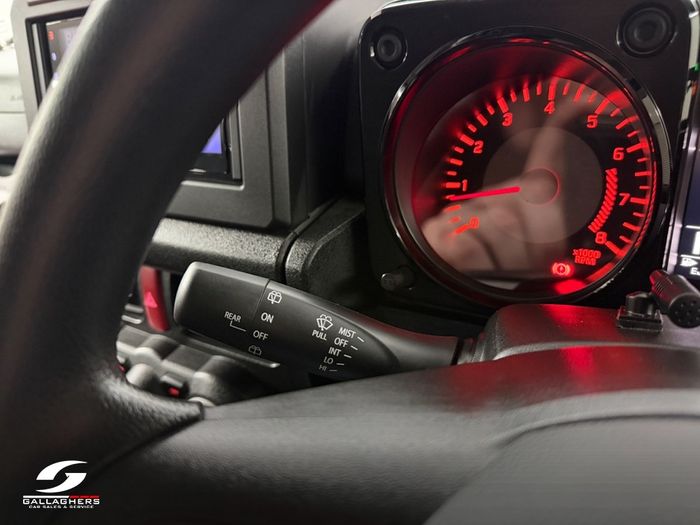 Suzuki Jimny 2025