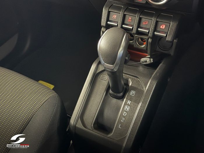 Suzuki Jimny 2025