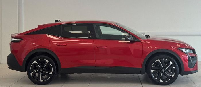 Peugeot 408 2025