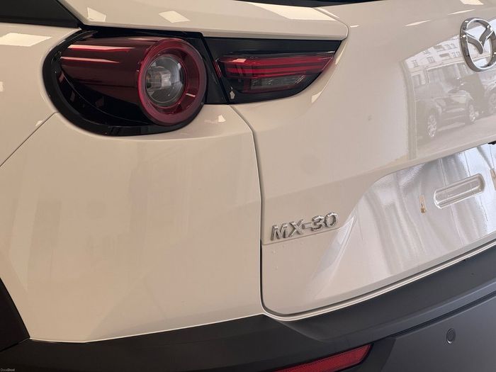 Mazda MX-30 2025