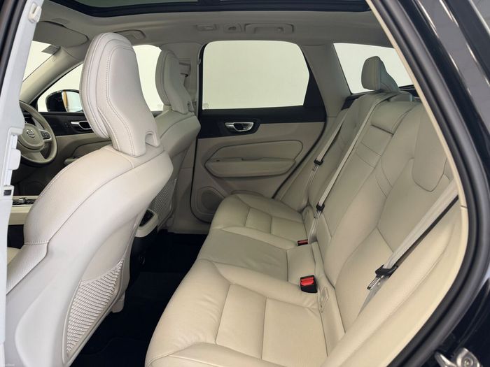 Volvo XC60 2022