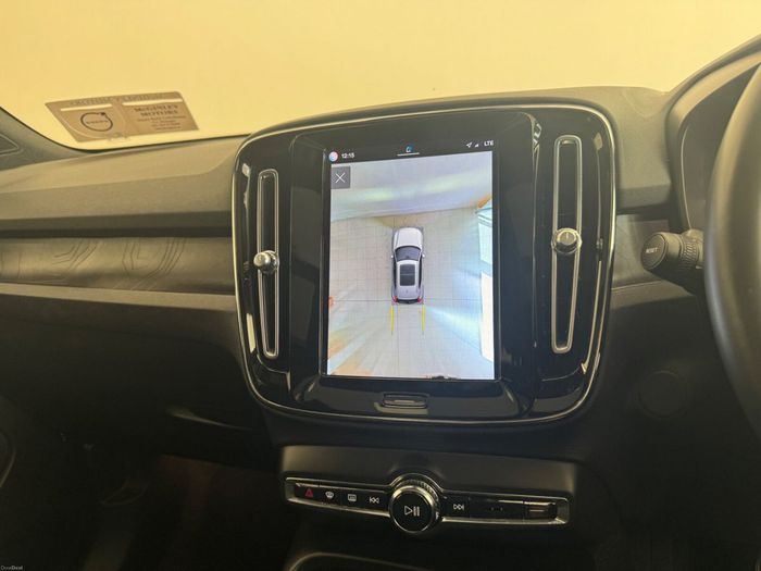 Volvo XC40 2023
